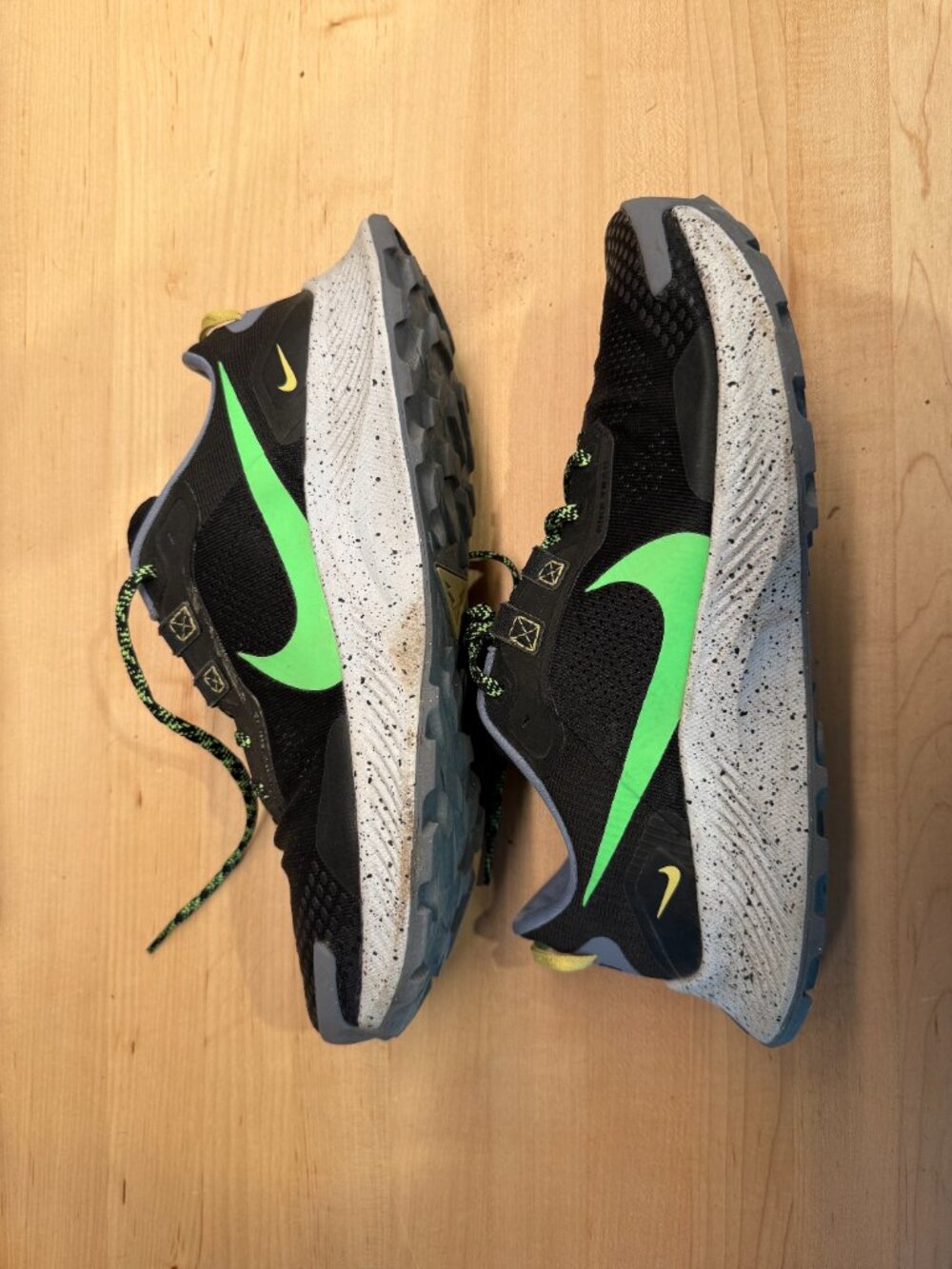 Nike Pegasus Trail 3 Off-Road Trail Runners Black/Volt Size 12